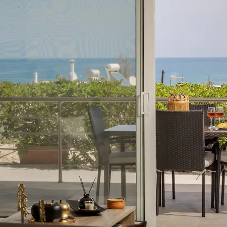 Neso - Peter's Flat Steps To With Great Views Apartment *